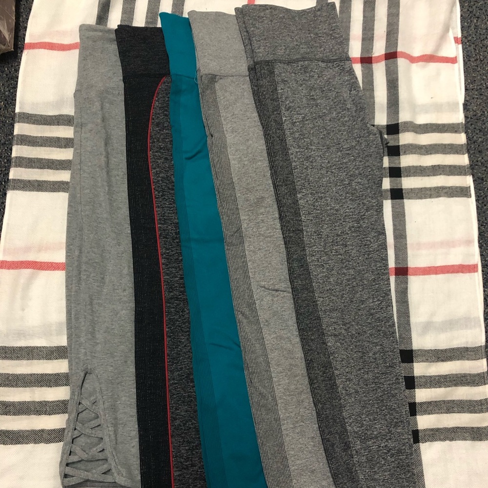 Lot of Forever 21 capri